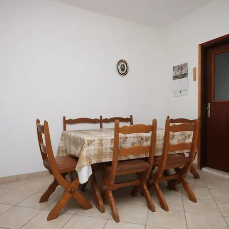 By The Sea - Pasman - 6221 טקון