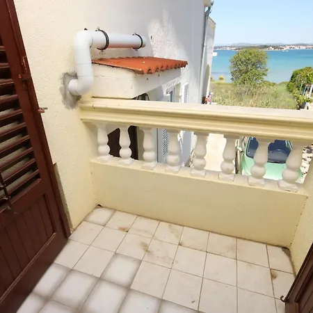 Apartment By The Sea Tkon, Pasman - 6221