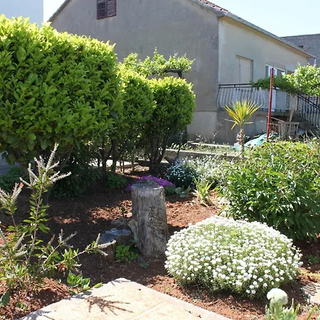 By The Sea Tkon, Pasman - 6221 Apartment *