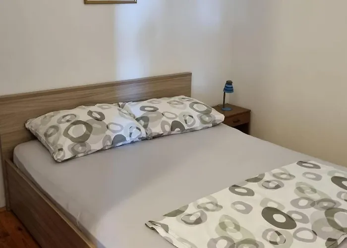 By The Sea - Pasman - 6221 Tkon