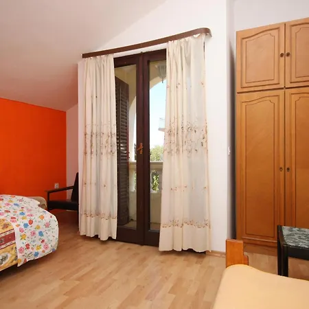 By The Sea - Pasman - 6221 * Tkon