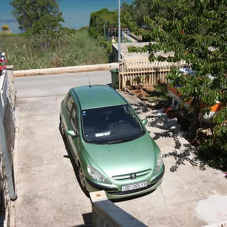 By The Sea - Pasman - 6221 Tkon