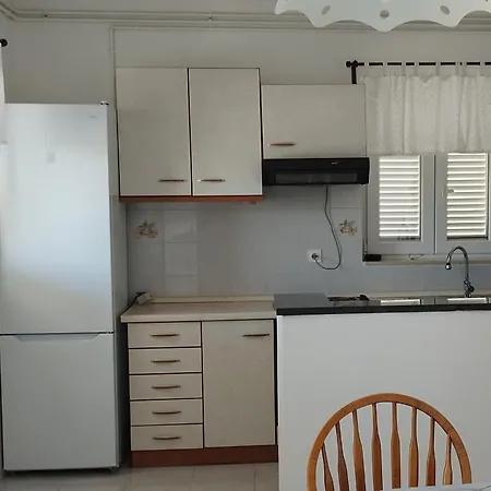 Daire By The Sea - Pasman - 6221 *