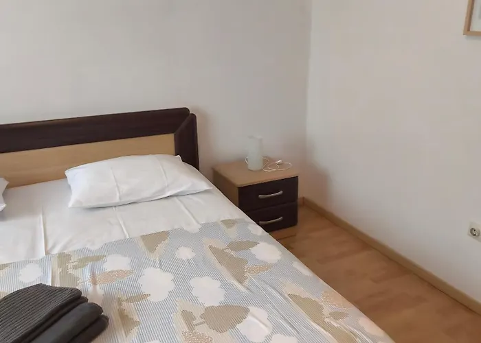 By The Sea - Pasman - 6221